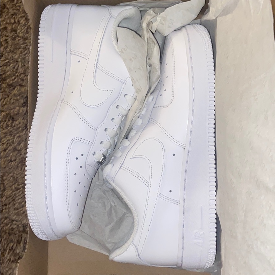 Womens Air Force 1 07 Shoes Brand New